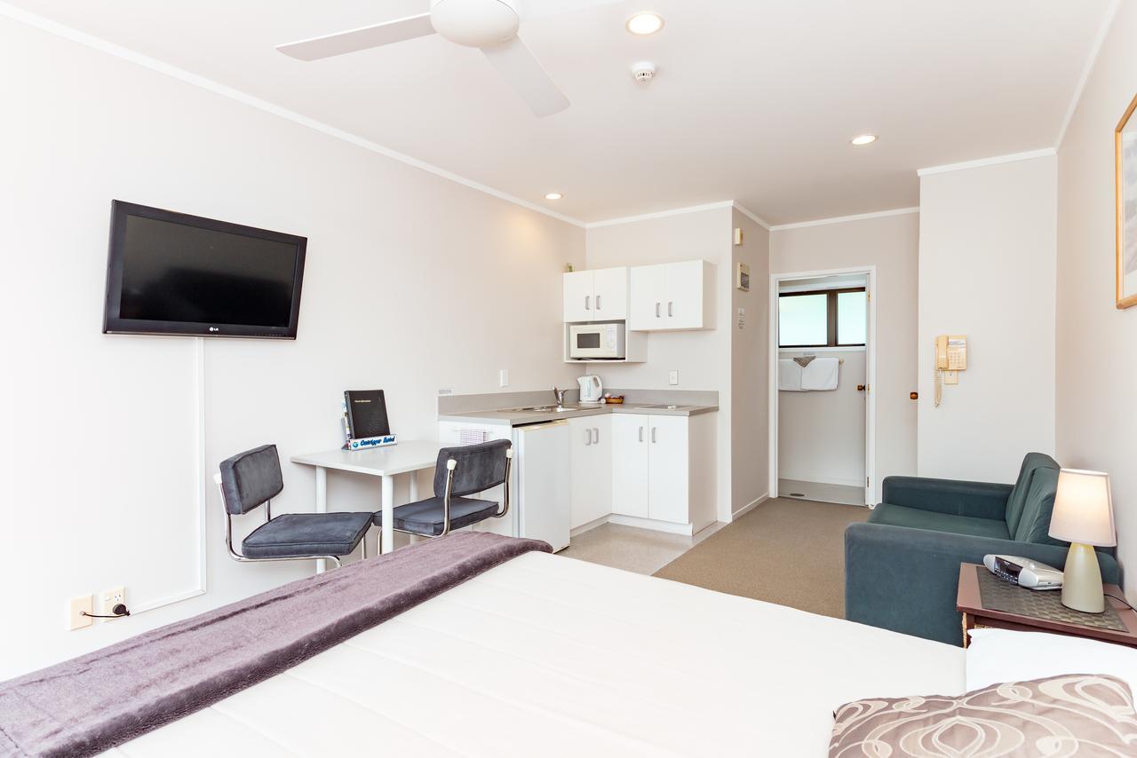 Outrigger 3*